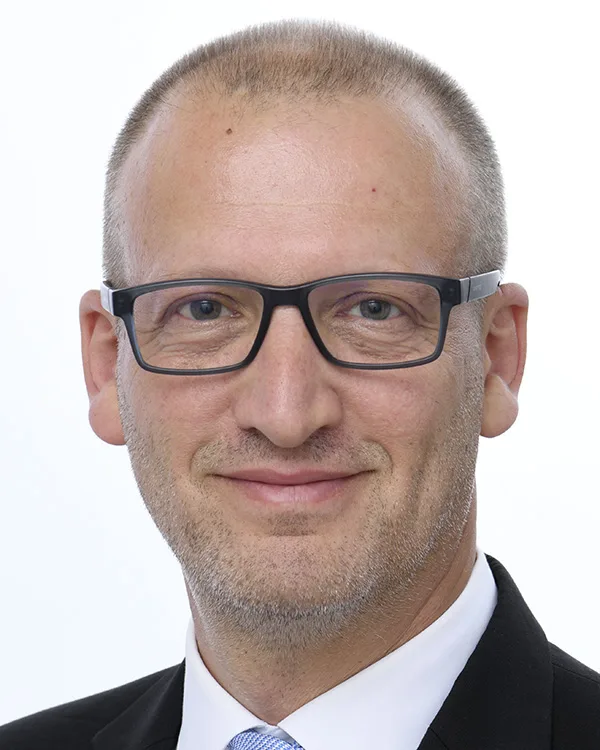 Zoltán Tarr