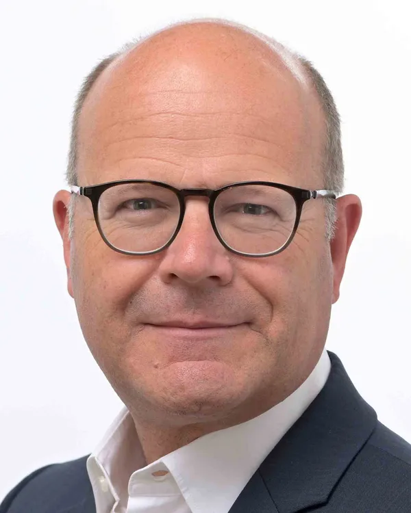 Oliver Schenk